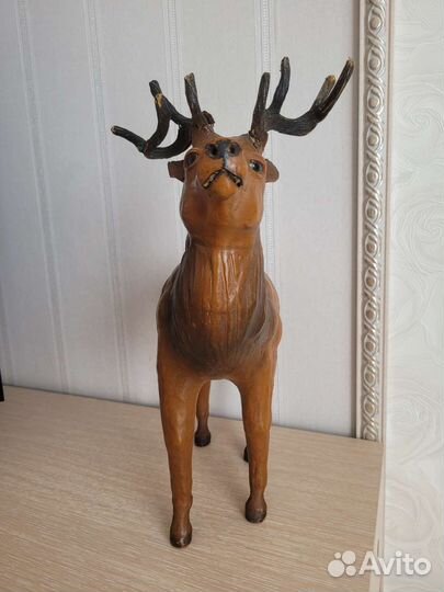 Фигурка оленя