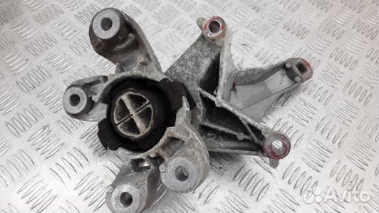 Подушка двигателя бензиновая mini cooper R56 (6MA1