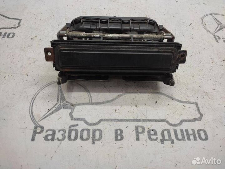 Ручка открытия багажника w140 S-class 104.990