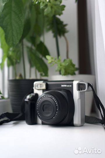Fujifilm instax wide 300 полароид
