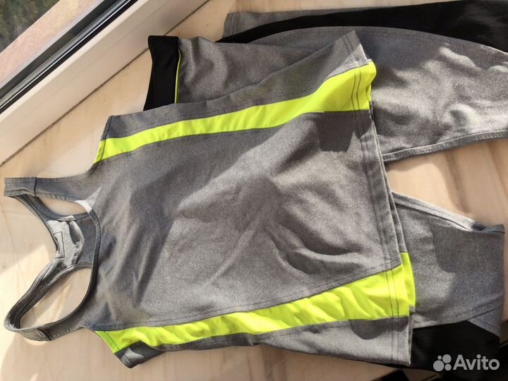 Костюм для спорта