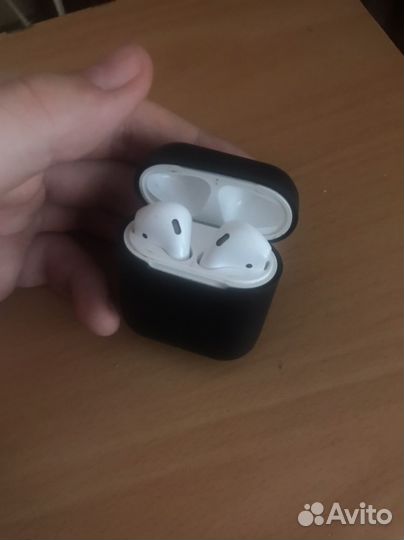 AirPods 2