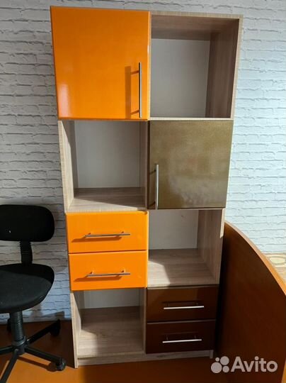 Шкаф