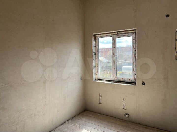 Коттедж 194 м² на участке 6 сот.