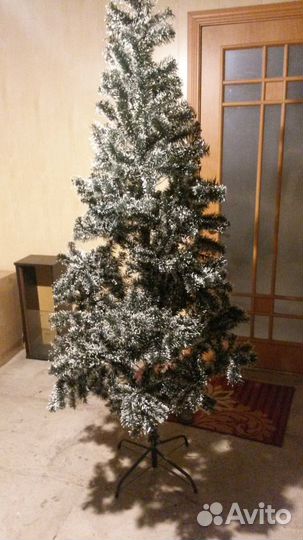 Елка искусственная, 210 см