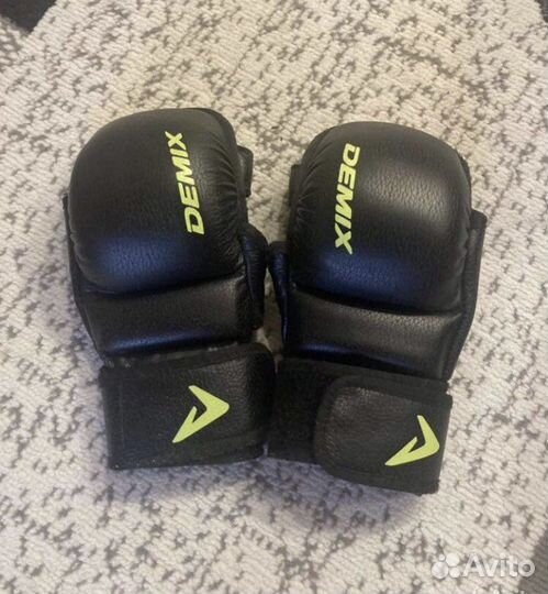 Перчатки для смешанных единоборств