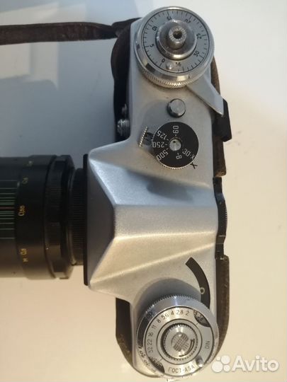 Фотоаппарат Зенит Е, гелиос