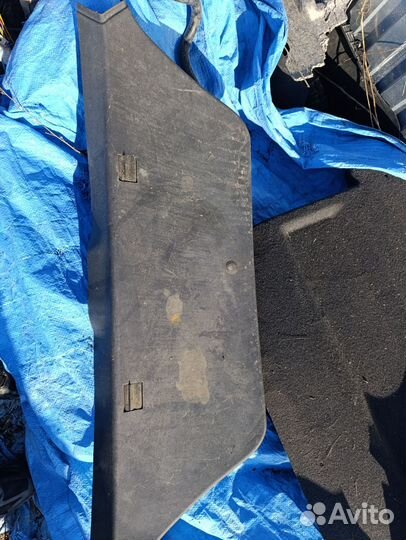 Opel astra h обшивка крышки багажника хетчбек