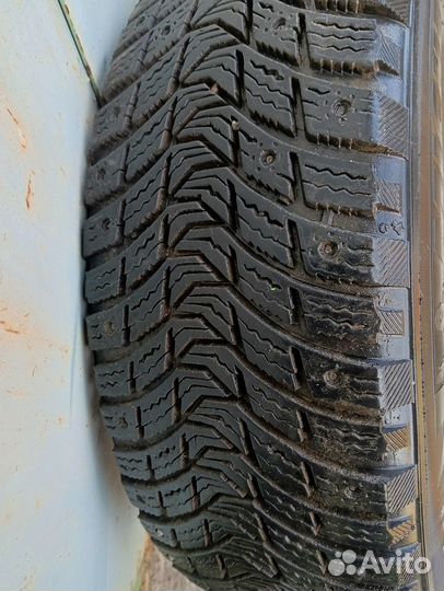 Michelin X-Ice North 3 185/65 R15 92T