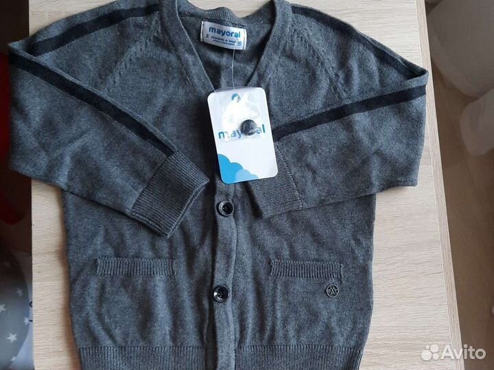 Джемпер новый для мальчика 2х лет