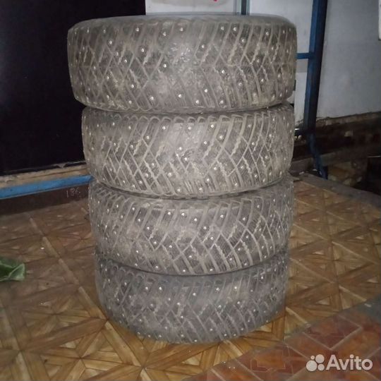 Goodyear Ultra Grip Ice Arctic 2 215/55 R17