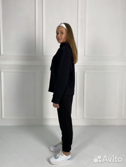 Спортивный костюм женский