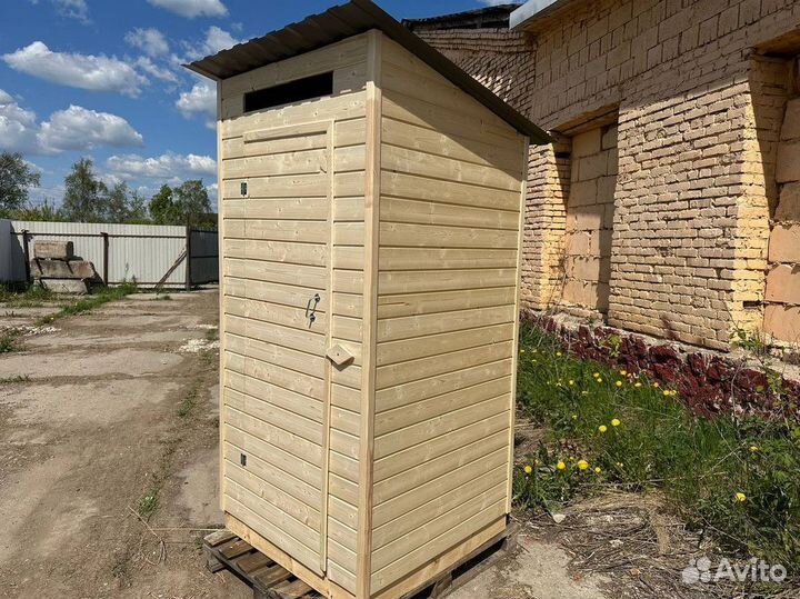 Туалет дачный деревянный односкатный