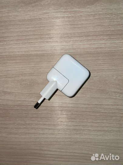 Зарядное устройство Apple