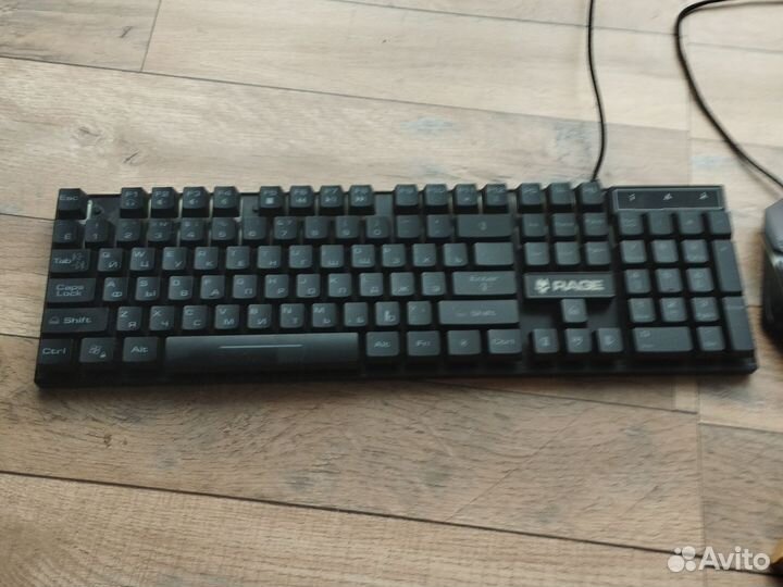 Игровая клавиатура и мышь