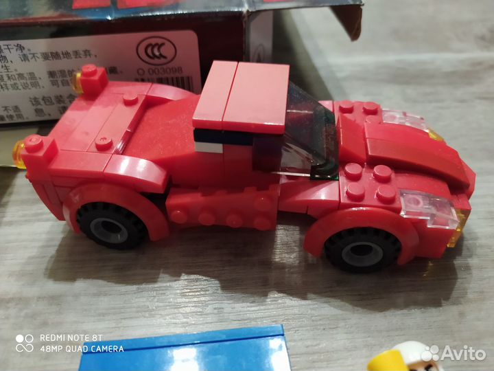 Конструктор Лего Красная машина
