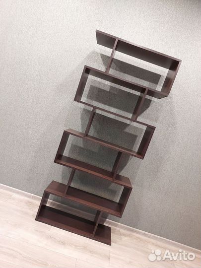 Полки и стеллажи