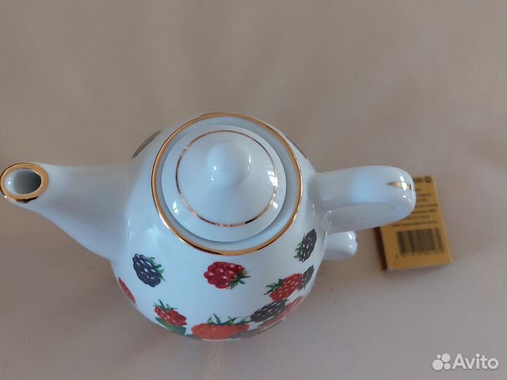 Заварной чайник на чашке