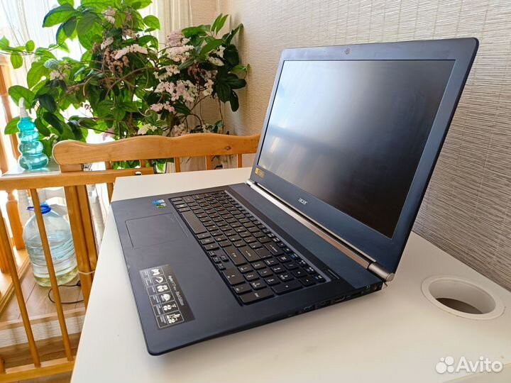 Игровой Acer aspire V 17 core i5, SSD, 8Gb озу
