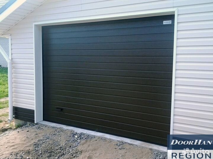 Секционные ворота