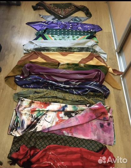 Шарфики, Guess,LV платки 49 шт Италия натур. шёлк