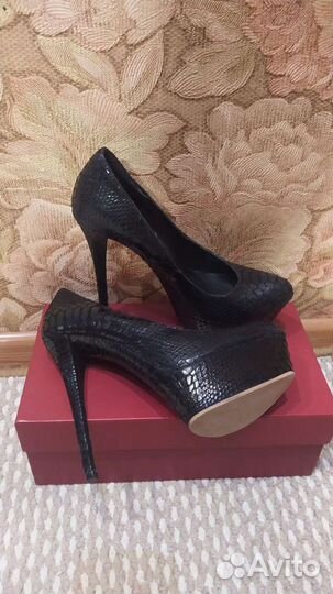 Туфли casadei, 37 размер