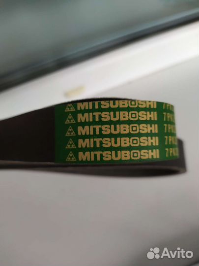 Ремень генератора на Mitsubishi Паджеро 3.0