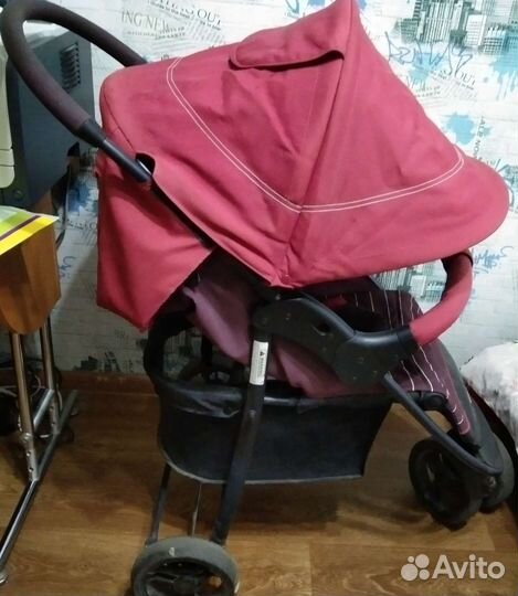 Прогулочная коляска