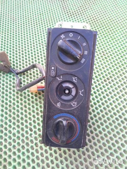 Блок управления печкой Hyundai Elantra XD