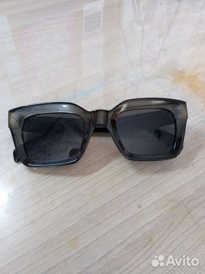 Солнцезащитные очки Gloria Jeans