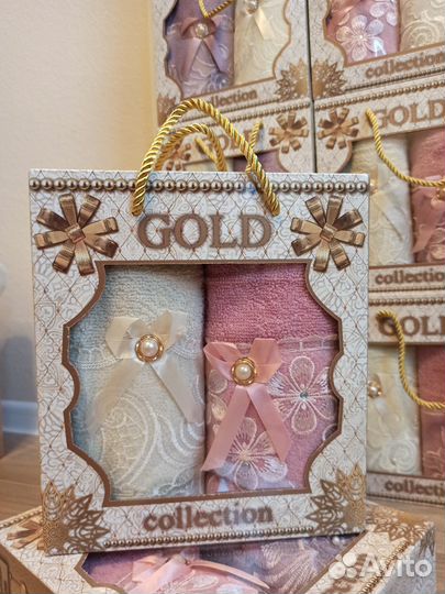 Подарочный набор махровых полотенец