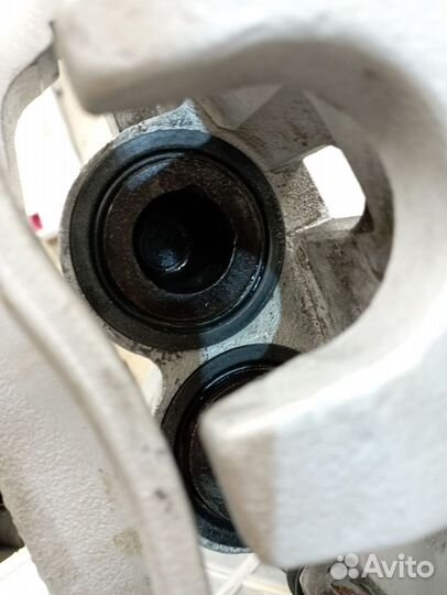 Суппорт тормозной передний правый