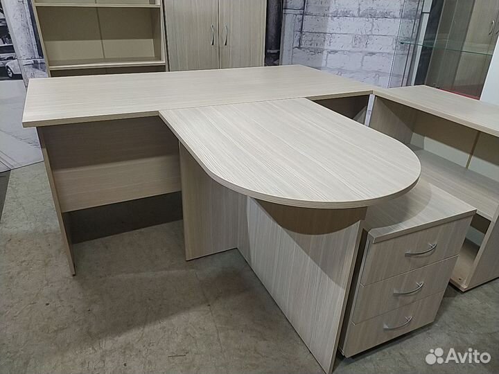 Кабинет руководителя Лидер (дуб феррара). Новый