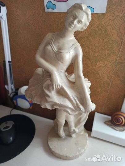 Статуэтка из гипса