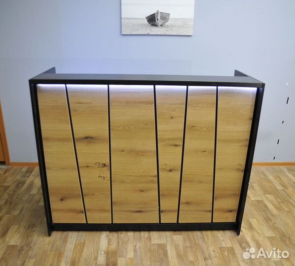 Стойка ресепшн на заказ