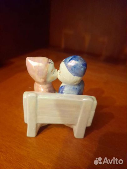 Статуэтка влюбленные фарфор