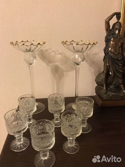 Хрустальные рюмки на ножке, высота 10см. 6штук