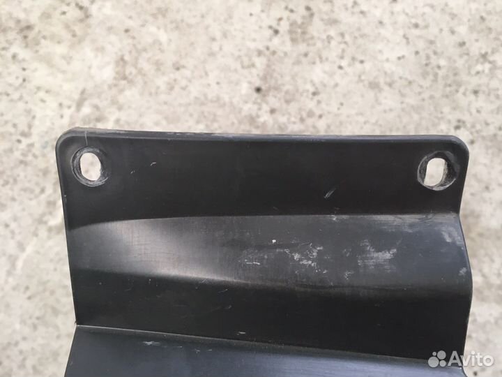 Контейнер в багажник Mercedes W203 (3183)