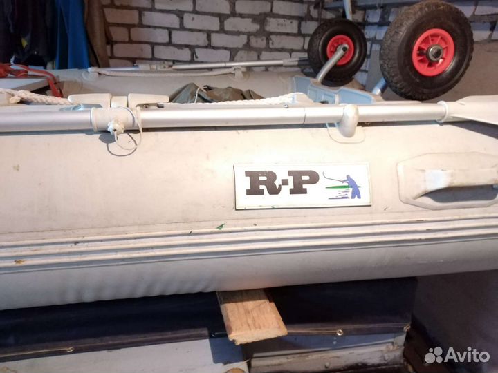 Лодка резиновая