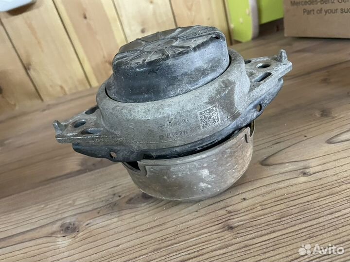 Подушки для двигателя Mercedes 276 мотор