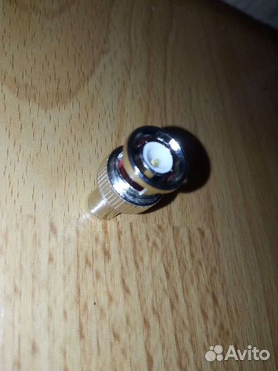 Аккумулятор для камеры / Переходник BNC-штекер RCA