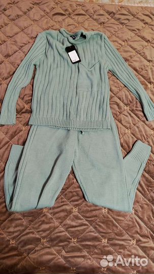 Спортивный костюм новый