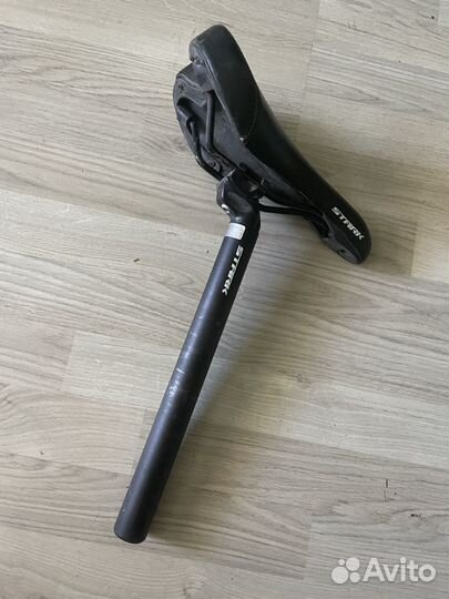 Велосипедное седло с подсидельным штырем