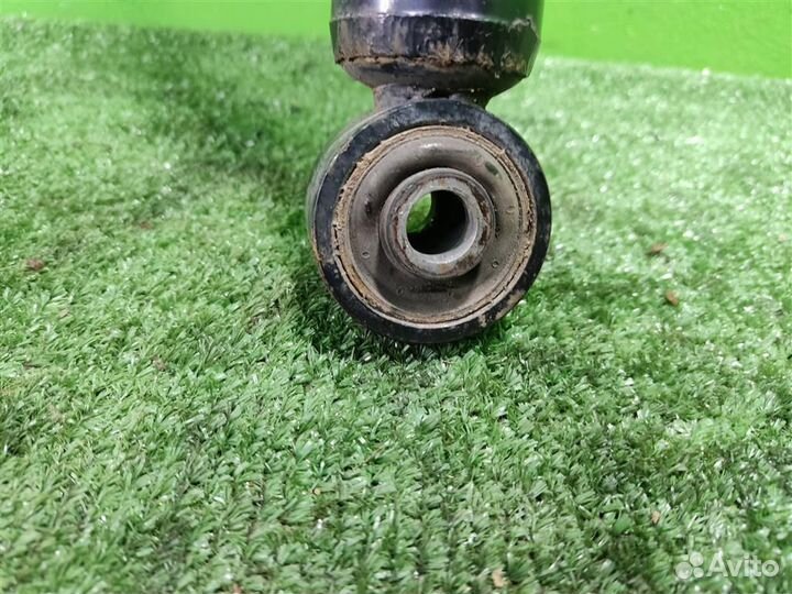 Стойка амортизатора передняя правая KIA Sorento 1