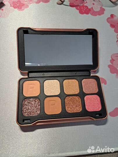 Палетка теней revolution forever dynamic eternal