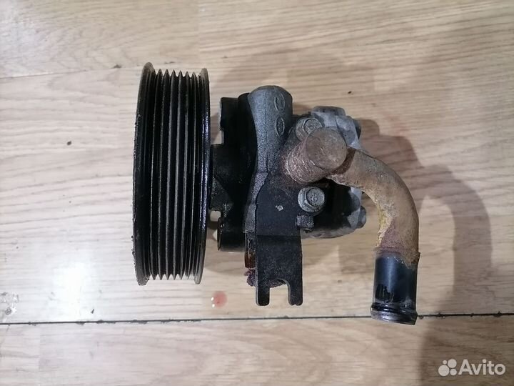 Насос гидроусилителя Kia Sorento (BL) I рестайлинг