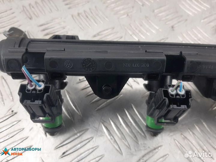 Топливная рампа Skoda Fabia (6Y) рест. 2005