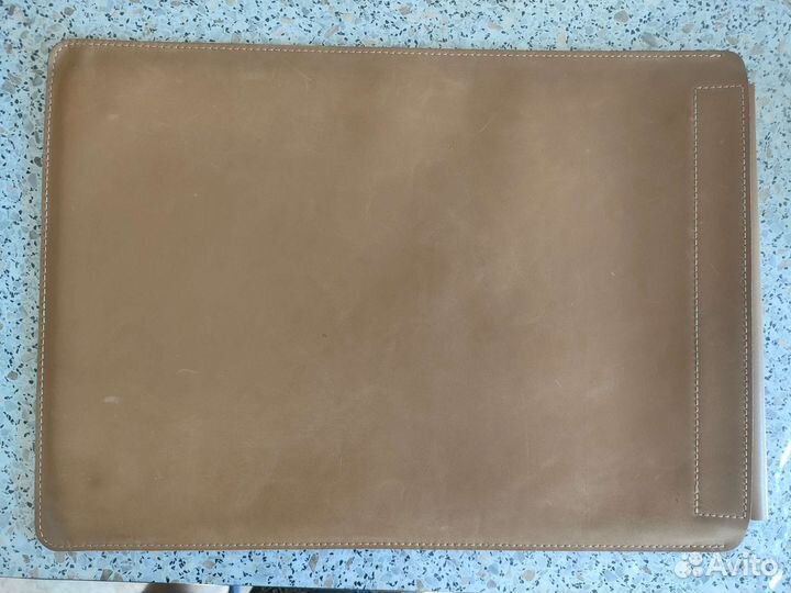 Кожанный чехол для ноутбука до 15,6