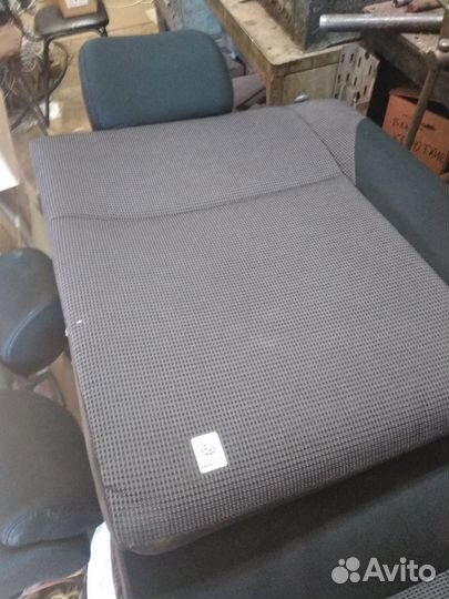 Задний диван Форрестер 2