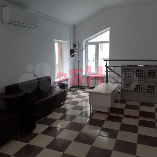 Торгово-офисное с хорошим трафиком 91,7 кв.м